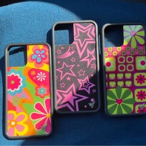 Wildflower iPhone 12 Pro case bundle